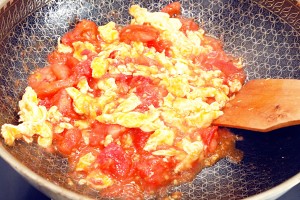 When tomato scrambles egg, impose this one condition more, the egg is sweet tender the practice measure of tasty 10