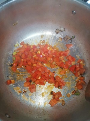 The practice measure of tomato egg noodles in soup 3