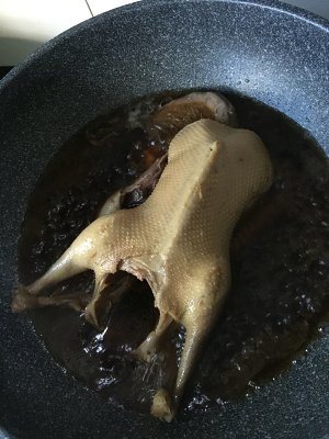 The practice measure of sesame oil duck 6