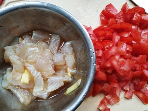 トマトバシャ1の魚の脂肪の少ないヤナギのスープの美味しい実習