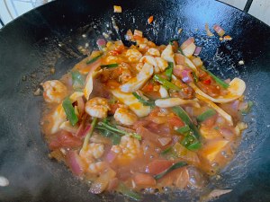Tomato stew shelled fresh shrimps matchs acid of onion of drumstick stay of proceedings sweet goluptious practice measure 6
