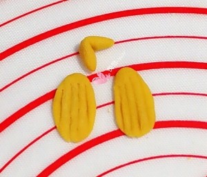 The practice measure of duckling steamed bread 9