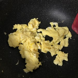 Tomato scrambles egg the practice measure of quick worker of the daily life of a family 9