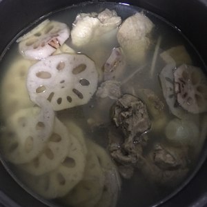 Soup of duck of lotus lotus root (electric rice cooker can be done) practice measure 10