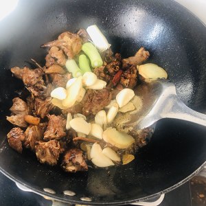Face of flesh of duck of braise in soy sauce (duck soup bottom) practice measure 11