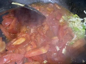 The practice measure of the beef tomato hoosh that does not add water 4