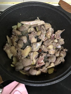 Child the practice measure of ginger stew duck 3