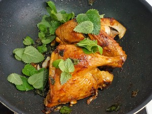 The practice measure of duck of mint of sweet stir-fry before stewing 12