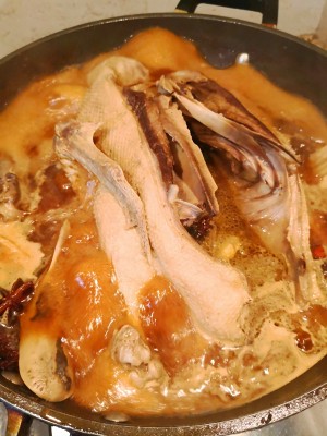 Duck of braise in soy sauce (whole) practice measure 8