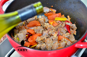 [confidential small hutch] we always come with cate him reward with food and drink, enjoy satisfied -- the practice measure that tomato stews organic beef 4