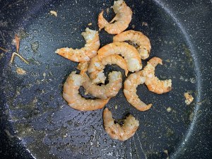 The practice measure of side of meaning of tomato of shelled fresh shrimps 4
