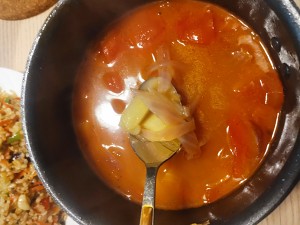 The practice measure of soup of onion tomato potato 6