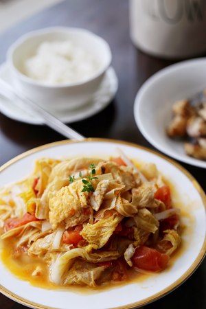 Dried bean milk cream in tight rolls of stew of duck's egg of tomato Chinese cabbage (fabaceous skin) practice measure 15