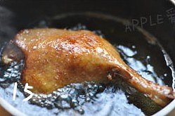 The practice measure of duck of sweet juice crackling 15