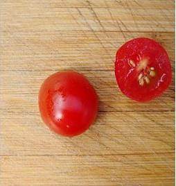 Cut small tomato inside 10 seconds intentionally the practice measure of form 4