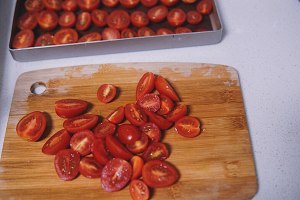 オイリーの小さなトマトの実地測定1