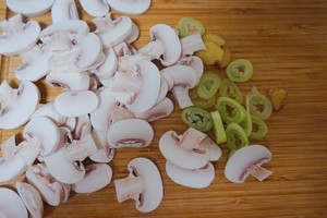 The practice measure of shrimp of pumpkin tomato a kind of dried mushroom 2