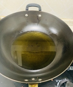 The practice measure from the dish with easy and comfortable duck of tribute small fry 8