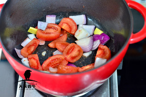 [confidential small hutch] we always come with cate him reward with food and drink, enjoy satisfied -- the practice measure that tomato stews organic beef 3