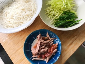 The practice measure of ground rice of braise of igneous duck silk 1