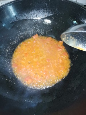 The practice measure of a thick soup of egg tomato bean curd 3
