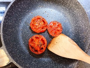 Quick worker · gathers up the practice step with necessary breakfast of tomato · hotel 5