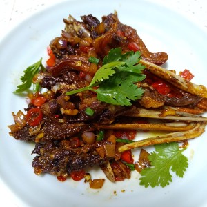 A condiment made of roast prickly ash and salt / the practice measure of chin of sweet hot duck 5