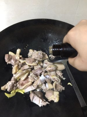 Duck flesh two feed (duck of duck of stew of potato purple perilla, dry stir-fry before stewing) practice measure 10
