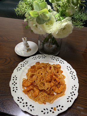 The practice measure of side of meaning of tomato of shelled fresh shrimps 9