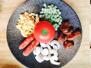 Meal of a tomato (rainbow meal) the practice measure of ~ 1