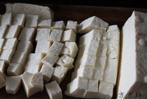 The practice measure of tomato crackling bean curd 1