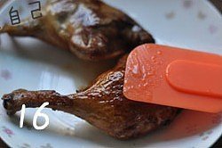 The practice measure of duck of sweet juice crackling 16
