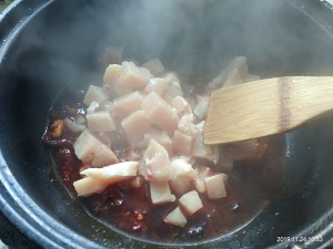 The practice measure of face of broth of tomato chicken breast 4