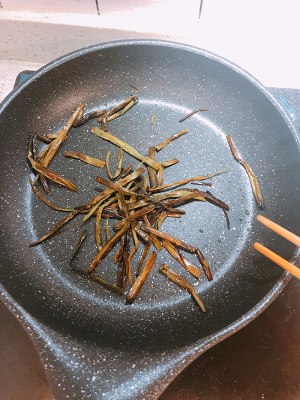 Early duck - the practice measure below understanding of green oily noodles served with soy sauce 5