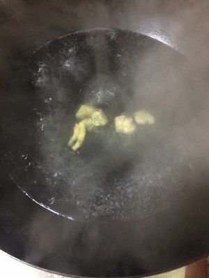 Duck flesh two feed (duck of duck of stew of potato purple perilla, dry stir-fry before stewing) practice measure 3