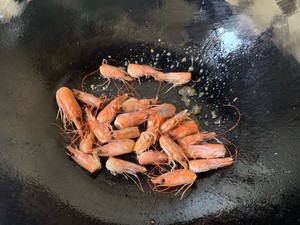 Tomato stew shelled fresh shrimps matchs acid of onion of drumstick stay of proceedings sweet goluptious practice measure 2