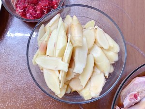 Dining room of golden cat Mi - child the practice measure of ginger    duck 2