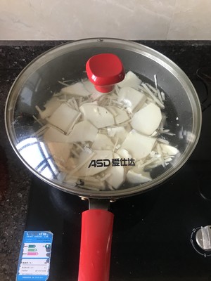 Soup of wet Shan Bao, the practice measure of soup of bamboo shoot duck 5