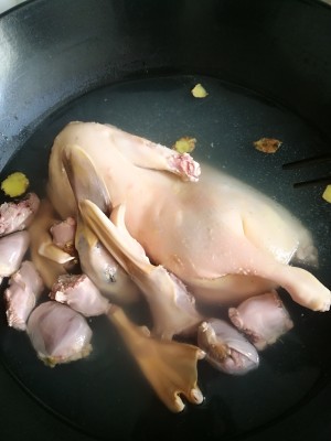 Soup of duck of wax gourd of the seed of Job's tears and the practice measure of the white flesh that cut duck 4