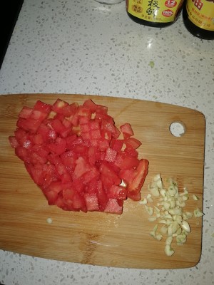 The practice measure of slices of fish meat of tomato Ba Sha 2
