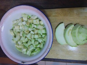 The practice measure of face of tomato & aubergine 1