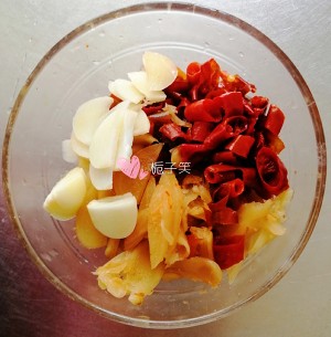 Chicken giblets of bubble any of several hot spice plants, duck is miscellaneous&