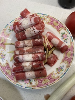 The practice measure of the beef tomato hoosh that does not add water 3