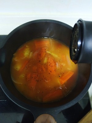 The practice measure of the tomato vegetable soup of simple warmth 11