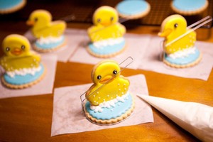 Stereo duckling the practice measure of candy frost biscuit 44