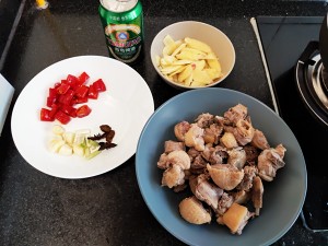 The practice measure of duck of young ginger beer 1