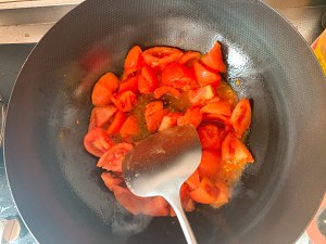 Fish of Ba Sha of stay of proceedings of tomato acupuncture needle (dragon benefit fish) practice measure 4