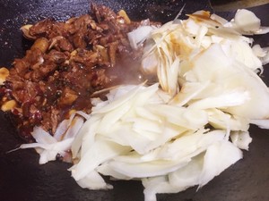 Ginger explodes duck (young ginger fries young duck) practice measure 20