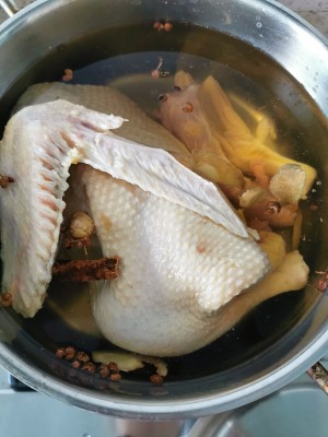 The practice measure that goes to the lavatory to cut duck in vain 1