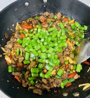 The practice measure from the dish with easy and comfortable duck of tribute small fry 17